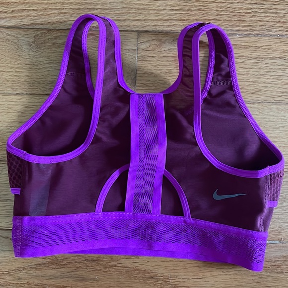 NWOT NIKE MESH SPORTS BRA SIZE S - Picture 3 of 5